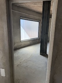 Aluga-se Res/chao Garagem-Armazém-Arrecadação-Guarda Móveis-Depósito.