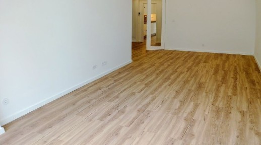 T3 junto ao Tejo Cacilhas a 8 minutos de Lisboa de Barco