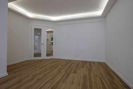 T3 novo a estrear-Lisboa a 8 minutos de Barco)