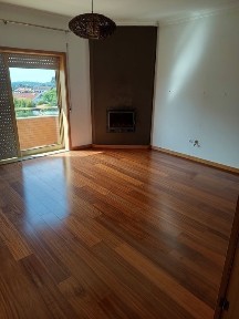 Arrendo apartamento T3 em Santa Maria da Feira