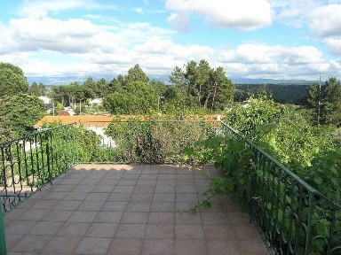 T2 - Canas de Senhorim - aquecimento - garagem