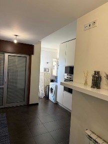 Apartamento T2, com 2 wc junto á estação do Coronado