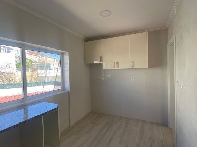 Apelativo apartamento T1+1 em duplex Feijó