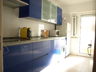 T1 mobilado centro Costa Caparica