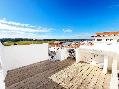 Apartamento Renovado e Mobilado - T1+1 Vista Rio - Alcácer do Sal