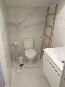 Arrenda-se Estúdio em Meirinhas - entrada a partir de 1 dezembro