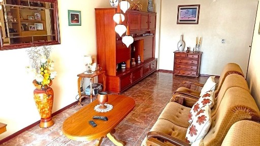 T2 junto à praia do Hospital