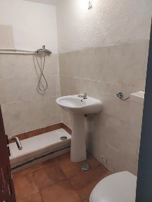 Arenda-se T0 à Pontinha