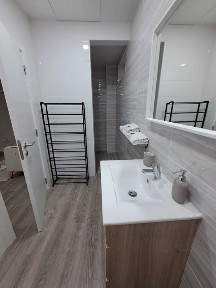Apartamento T0 centro cidade Tomar, despesas incluídas. (Fev 2026)