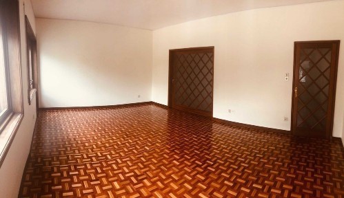 Arrenda-se apartamento T3 (Av. Da Boavista)