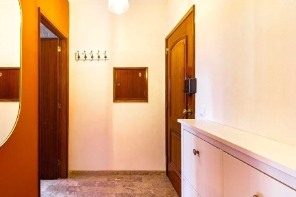 Espaçoso T1 em Baguim junto á estaçao do metro para arrendamento