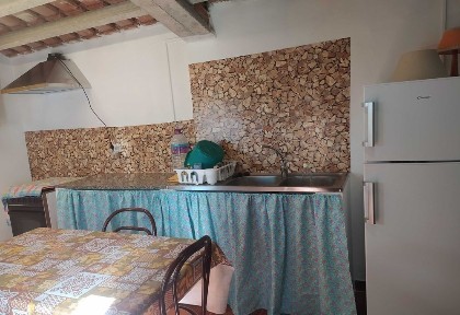 Arrenda-se T0 - perto da Longueira