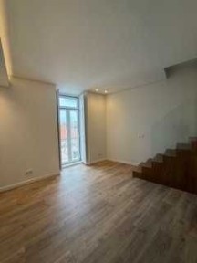 Arrenda-se T2 + 1 Junto da Graça