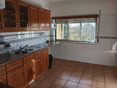 Arrenda-se T3 Centro de Santarém