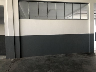 Pavilhao na zona industrial de cesar com. 1500m2