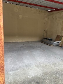Armazém pequeno/Box/Garagem de 25m2 e 50m2