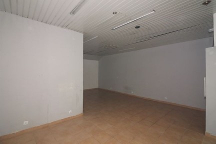 Vende-se / Arrenda-se Loja, Povoa Santa Iria - Vila Franca de Xira