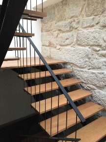 T2 mobilado próximo metro da Trindade