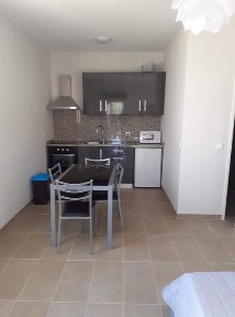 Aluga-se T0 completsmente mobilado