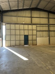 Armanzem magnifico em condominio