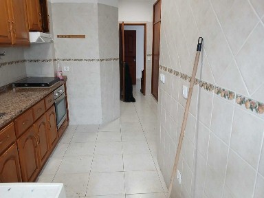 Arrenda-se Apartamento T3 no Laranjeiro - Almada