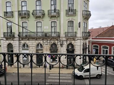 Arrendo T5 com 250m2, habitação ou comércio, no Príncipe Real, Lx