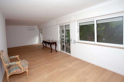 Excelente apartamento T4 junto Av. Duque de Loulé