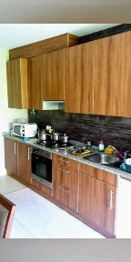 Quarto grande no Glicínias a 10 minutos da universidade