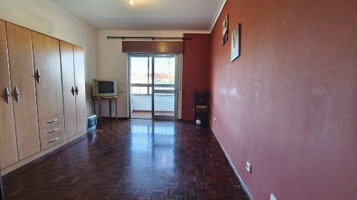 Apartamento T3 disponível para arrendamento ou por Quartos