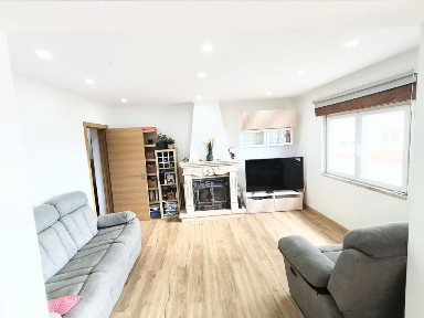 Apartamento t3+1duplex