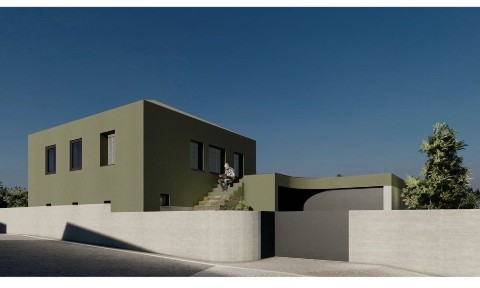 Moradia para restauro com projeto