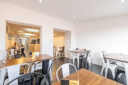 Pizzaria em Pleno Funcionamento no Centro Histórico do Porto