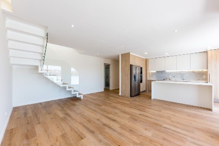 Arrendamento Novo Duplex T3+1 Montijo