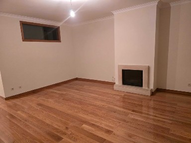 Apartamento T1+1 de Prestigio em Condomínio Fechado
