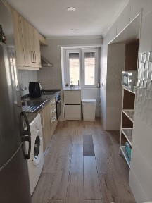 Aluga se Andar de Moradia T2