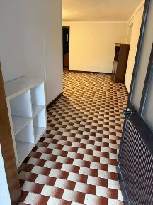 aluga-se andar de moradia