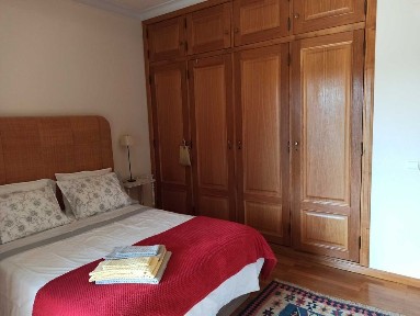 Quarto INDIVIDUAL com WC privativo, AC e despesas incluídas