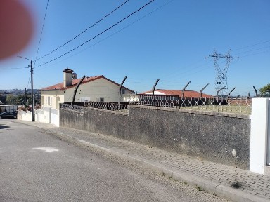 Terreno de construção em Sanfins