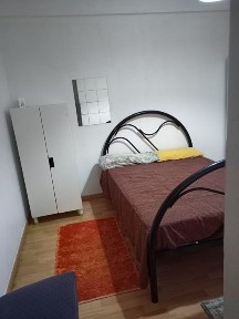 T1 mobilado cruz pau amora