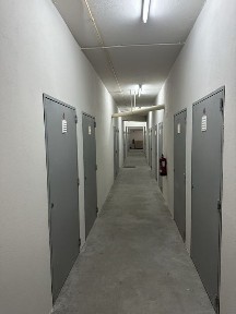 Armazem - box - arrumos - self storage