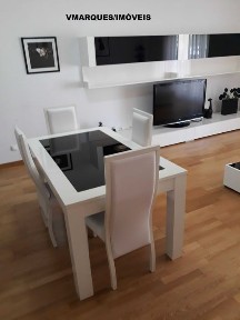 EXCELENTE APARTAMENTO T2 MOBILADO EM BENFICA