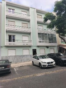 Apartamento T2 Totalmente Remodelado na Damaia de Cima - Amadora