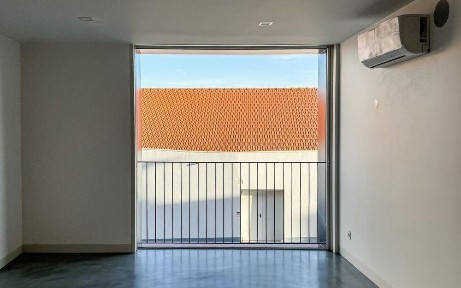 Apartamento T1 novo, com garagem para arrendar em Marvila