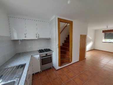 Casa moradia T2 marinha grande