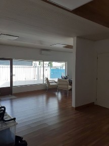 Alugo Armazém/escritório/loja em cabanas quinta do anjo excelente espaço para qualquer atividade comercial