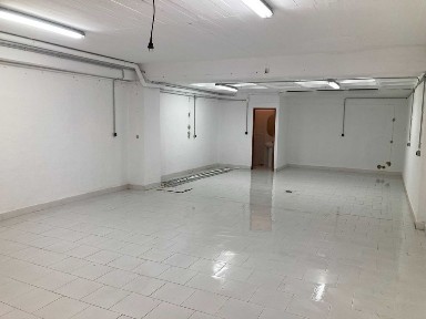 Alugo Armazém Massama