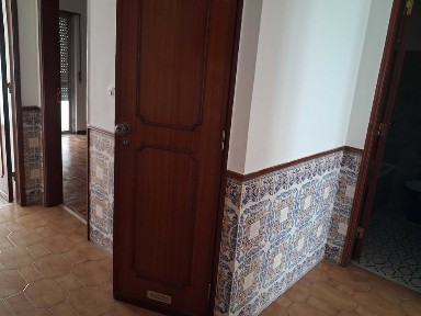 Casal S. Brás T2 semi-remodelado