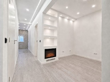 T1+1 com anexo, quintal e terraço, totalmente remodelado