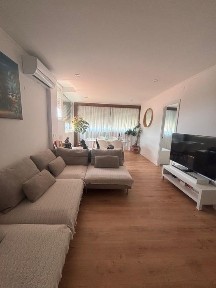 Apartamento T1 na Parede