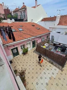 T-2 Duplex,mobilado, equipad+pátio. Alfama,CENTRO Lisboa.Só renda+caução